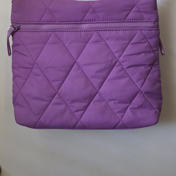 Vera Bradley Featherweight Original Zip Hipster in Iris Orchid - Picture 3 of 14